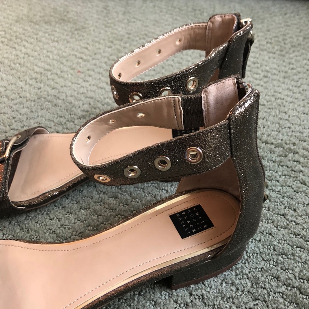 White House Black Market Cora Sandal, Size 8 - Picture 3 of 8